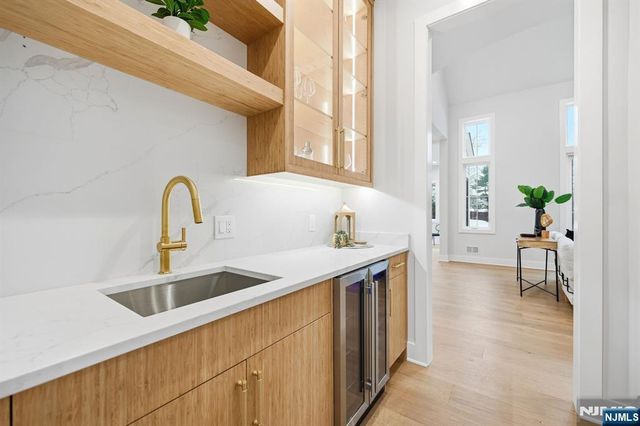 33 Tower Road, Livingston, NJ 07039