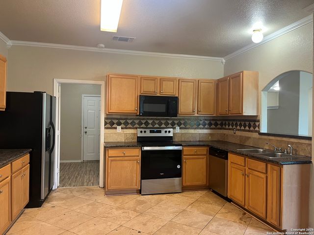 7002 Hallie Spirit, San Antonio, TX 78227