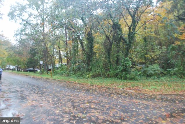 7900 WHITTIER DR, Millville, NJ 08332