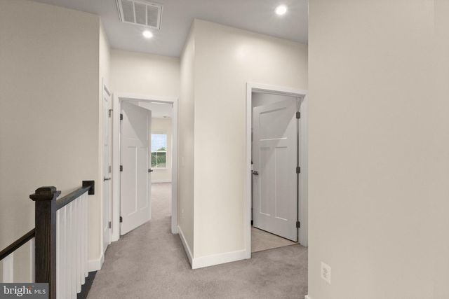 11364 WILLOW GREEN CIR, Manassas, VA 20109