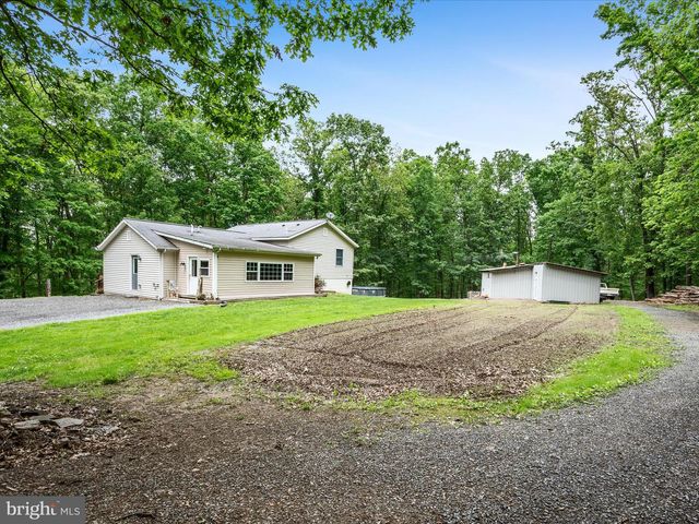 125 ENDER AVE, Moorefield, WV 26836