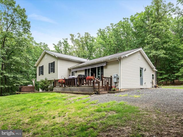 125 ENDER AVE, Moorefield, WV 26836
