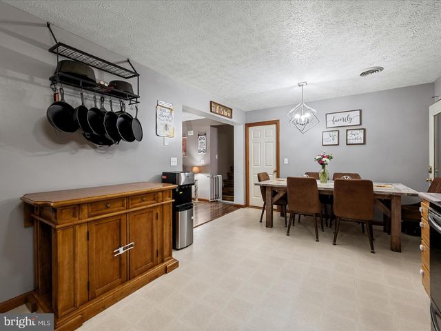 125 ENDER AVE, Moorefield, WV 26836