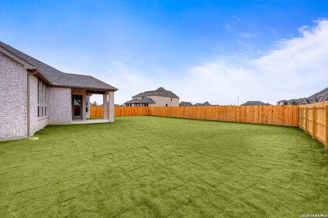 152 Lacey Oak, Castroville, TX 78009