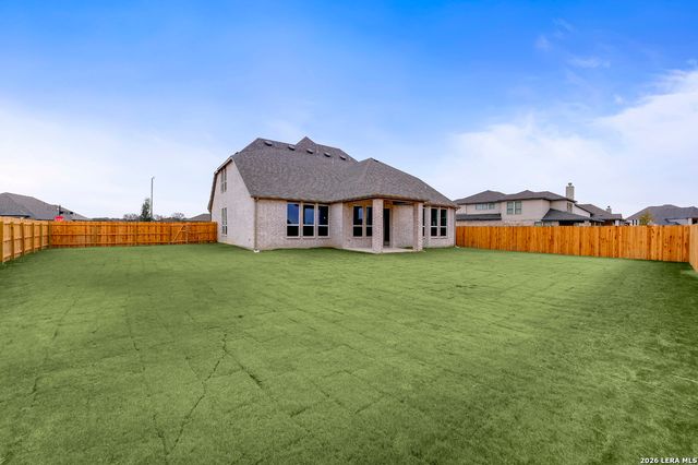 152 Lacey Oak, Castroville, TX 78009