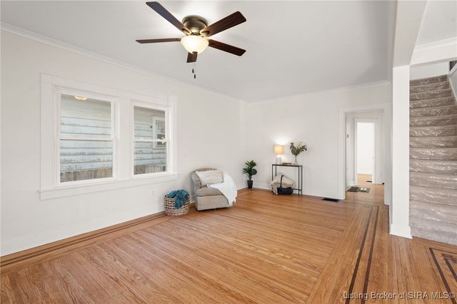 1012 E 7th Street, Jeffersonville, IN 47130