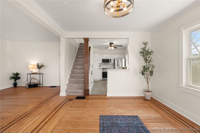 1012 E 7th Street, Jeffersonville, IN 47130