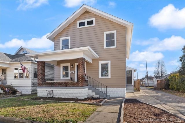 1012 E 7th Street, Jeffersonville, IN 47130