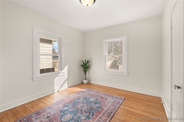 1012 E 7th Street, Jeffersonville, IN 47130