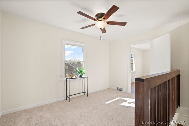 1012 E 7th Street, Jeffersonville, IN 47130