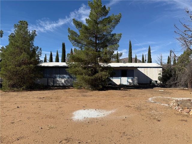 2315 E Suffock Avenue, Kingman, AZ 86409
