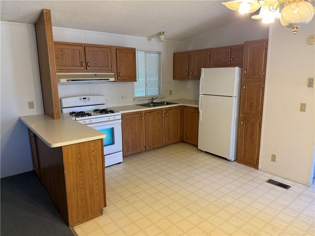 2315 E Suffock Avenue, Kingman, AZ 86409