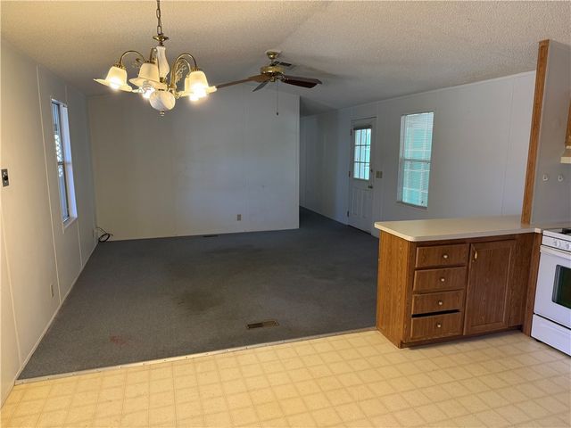 2315 E Suffock Avenue, Kingman, AZ 86409