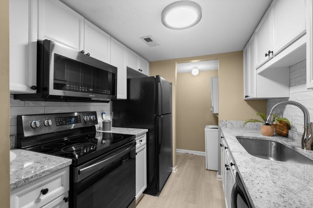 420 Elysian Fields Rd Apt E4, Nashville, TN 37211