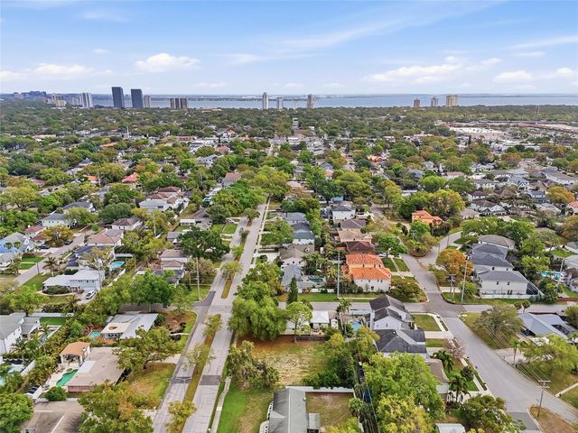 4104 W EL PRADO BOULEVARD, Tampa, FL 33629