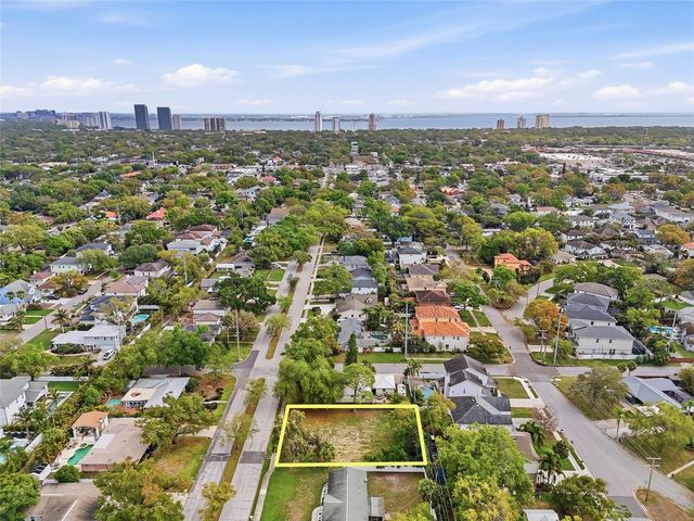 4104 W EL PRADO BOULEVARD, Tampa, FL 33629