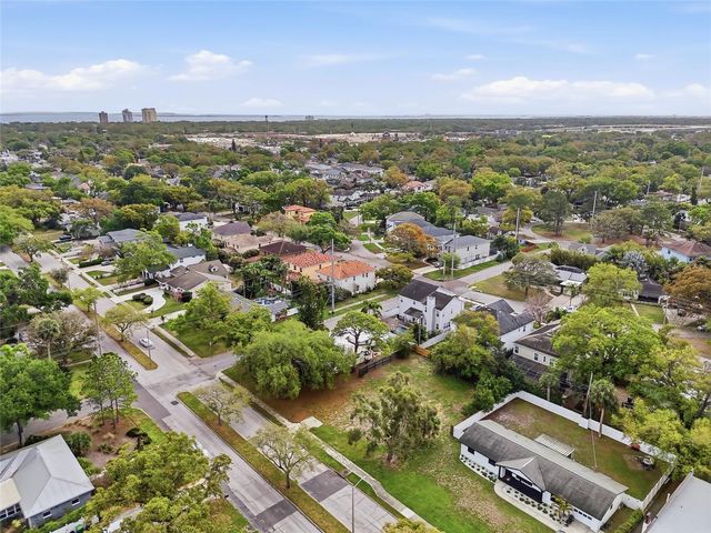 4104 W EL PRADO BOULEVARD, Tampa, FL 33629