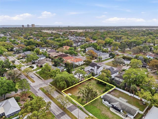 4104 W EL PRADO BOULEVARD, Tampa, FL 33629