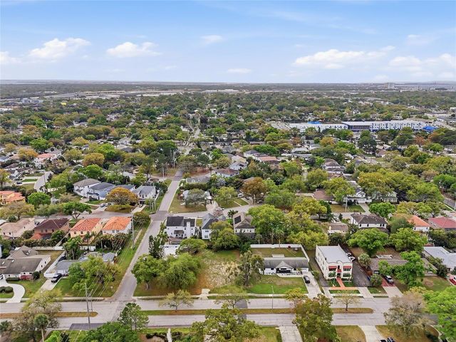 4104 W EL PRADO BOULEVARD, Tampa, FL 33629