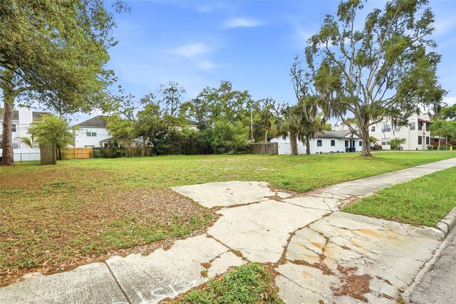 4104 W EL PRADO BOULEVARD, Tampa, FL 33629