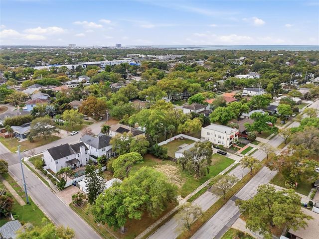 4104 W EL PRADO BOULEVARD, Tampa, FL 33629