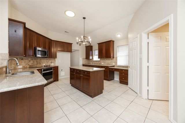 2444 Elm Leaf Lane, Plano, TX 75025