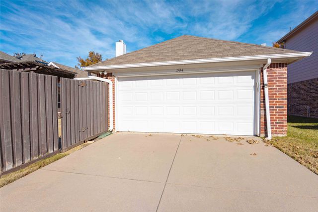 2444 Elm Leaf Lane, Plano, TX 75025