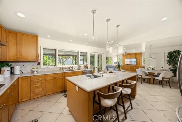 1439 Wembley Road, San Marino, CA 91108