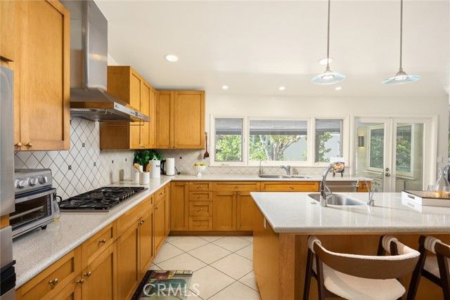 1439 Wembley Road, San Marino, CA 91108