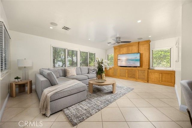 1439 Wembley Road, San Marino, CA 91108