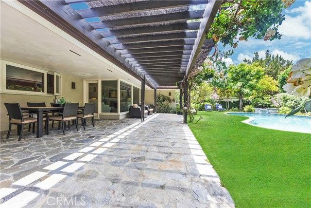 1439 Wembley Road, San Marino, CA 91108