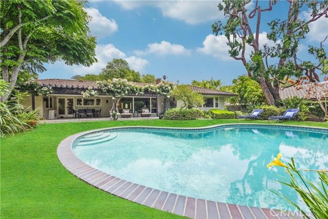 1439 Wembley Road, San Marino, CA 91108