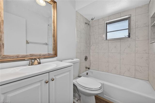 9090 San Carlos BLVD, Fort Myers, FL 33967