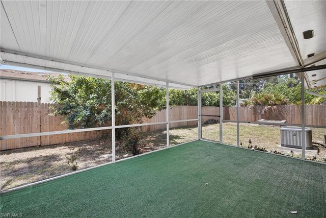 9090 San Carlos BLVD, Fort Myers, FL 33967