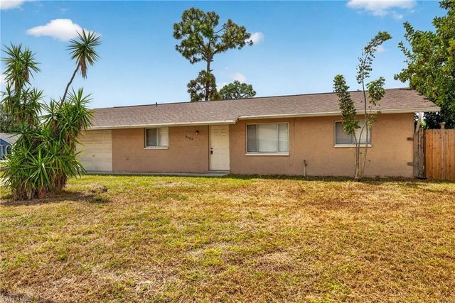 9090 San Carlos BLVD, Fort Myers, FL 33967