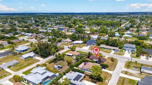 9090 San Carlos BLVD, Fort Myers, FL 33967