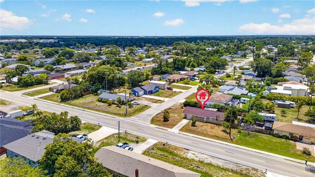 9090 San Carlos BLVD, Fort Myers, FL 33967