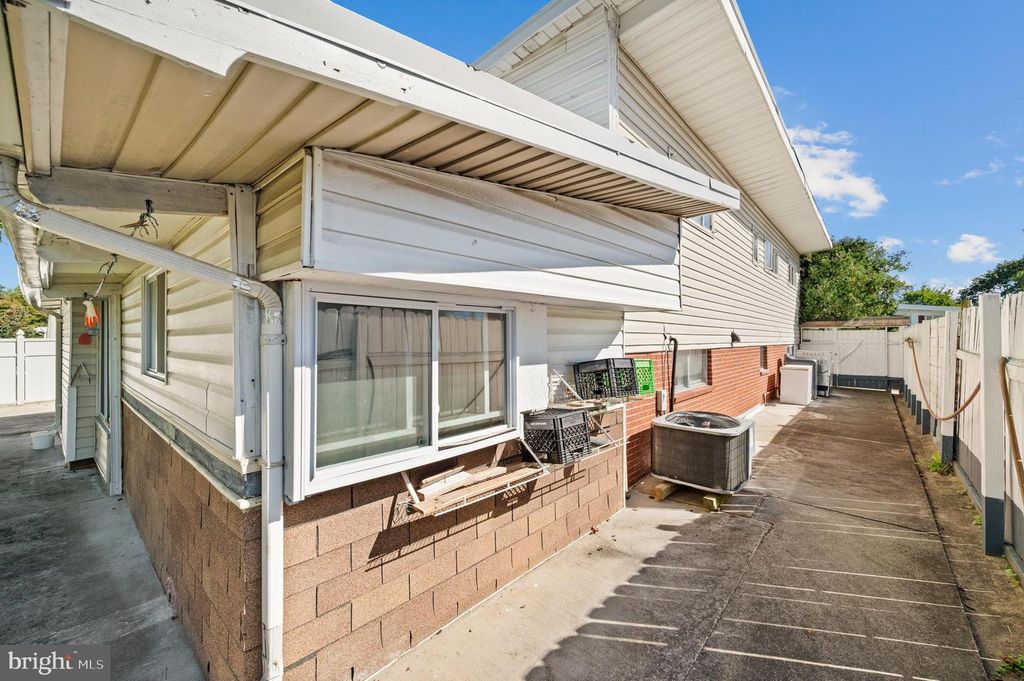 3414 MILFORD MILL, Baltimore, MD 21244