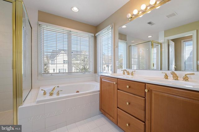 12 KENTSHIRE CT, Greenville, DE 19807