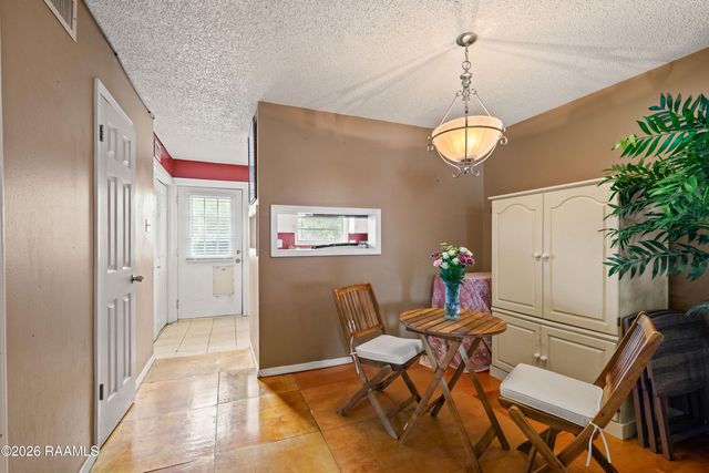201 High Meadows Boulevard 153, Lafayette, LA 70507