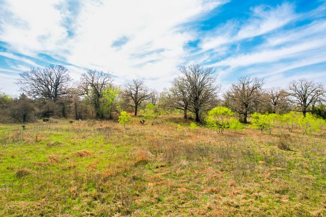 6641 Taylorsville RD, Dale, TX 78616