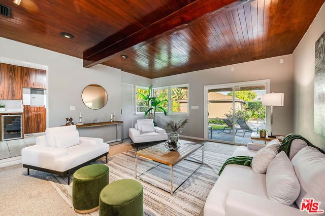 3416 W Clark Avenue, Burbank, CA 91505