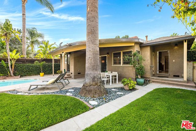 3416 W Clark Avenue, Burbank, CA 91505