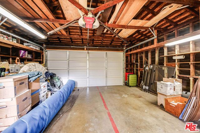 3416 W Clark Avenue, Burbank, CA 91505