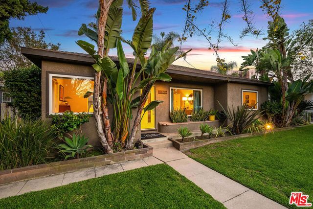 3416 W Clark Avenue, Burbank, CA 91505