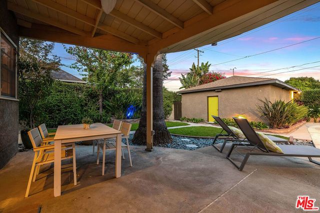 3416 W Clark Avenue, Burbank, CA 91505