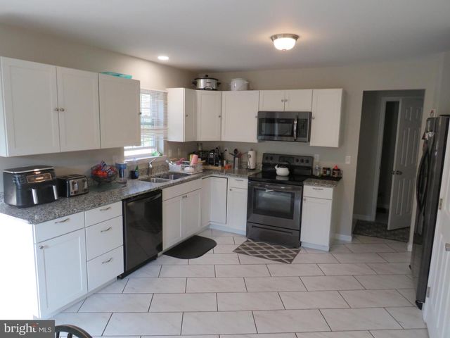 749 W NORTH ST, Dover, DE 19904