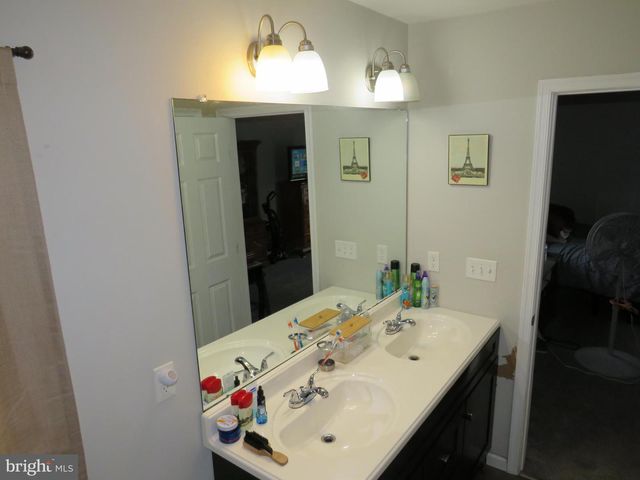 749 W NORTH ST, Dover, DE 19904