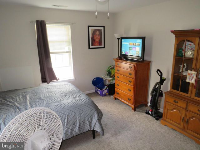 749 W NORTH ST, Dover, DE 19904