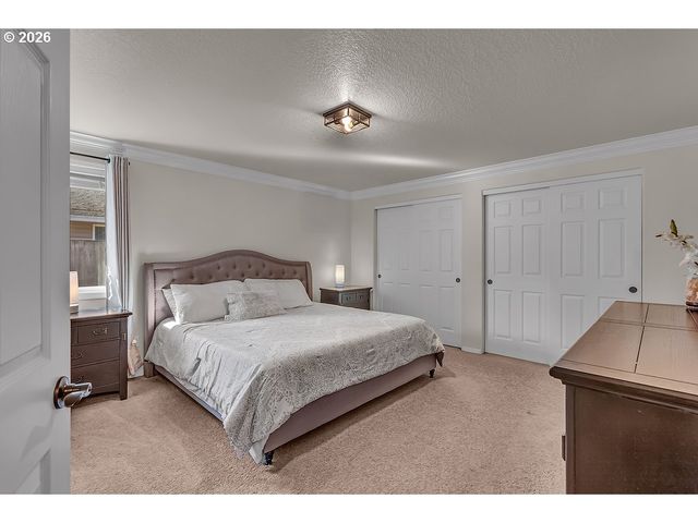 4460 MORFITT St, Hubbard, OR 97032